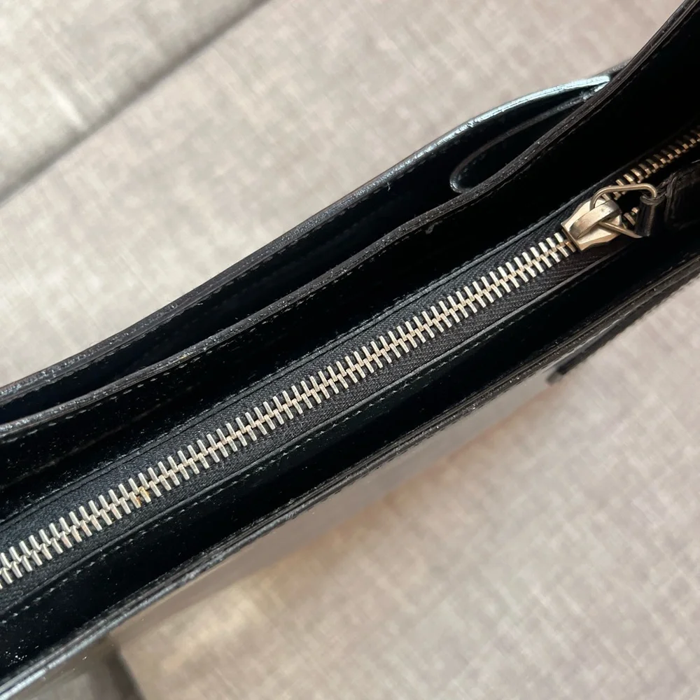 Salvatore Ferragamo Leather Shoulder Bag - Picture 6 of 6